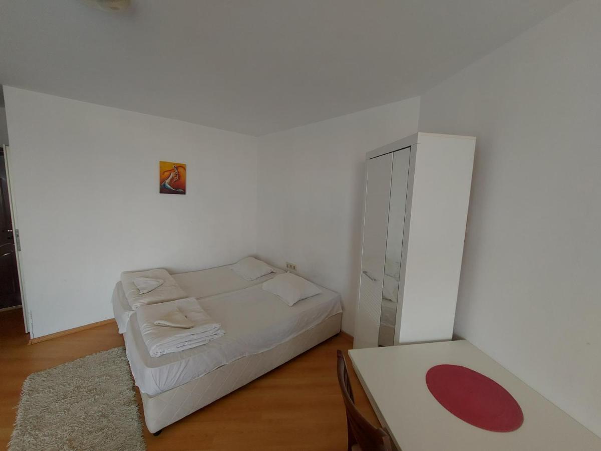 Studios & Apartments Perla Sunny Beach Dış mekan fotoğraf